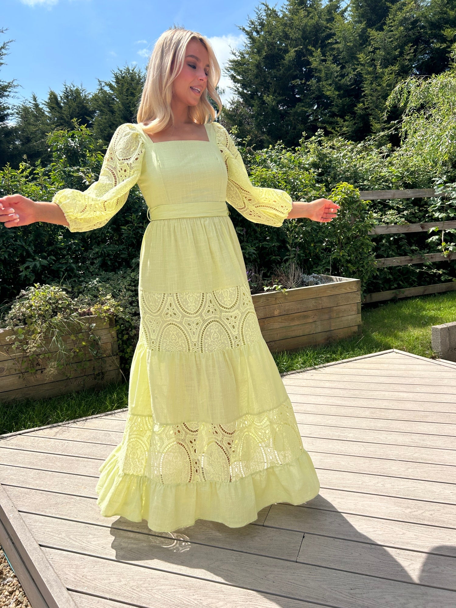 Claudie Dress Pistachio - Image 2