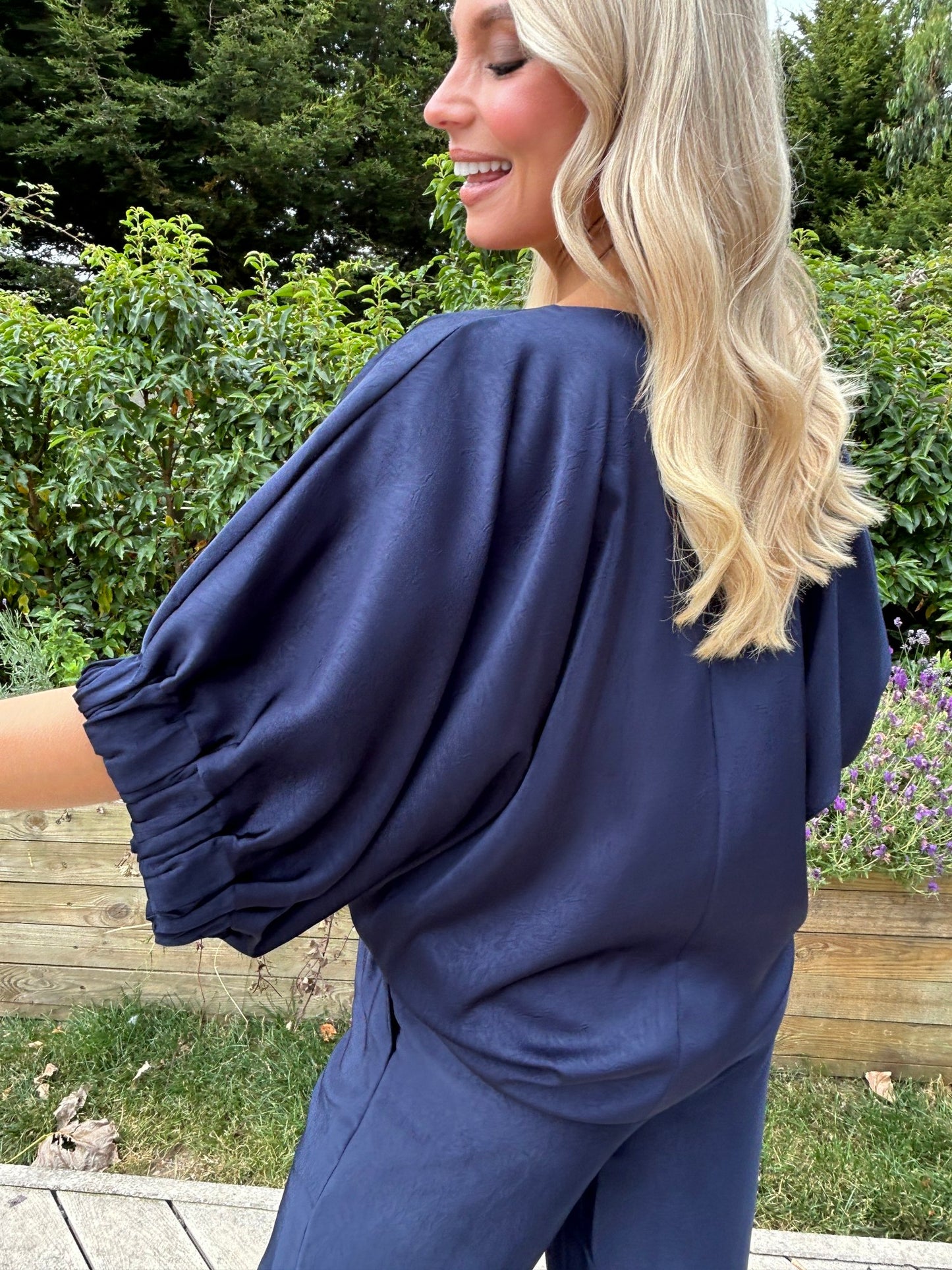 Lille Satin Top  Navy - Image 4