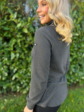 Kia Half Zip Black - Image 1