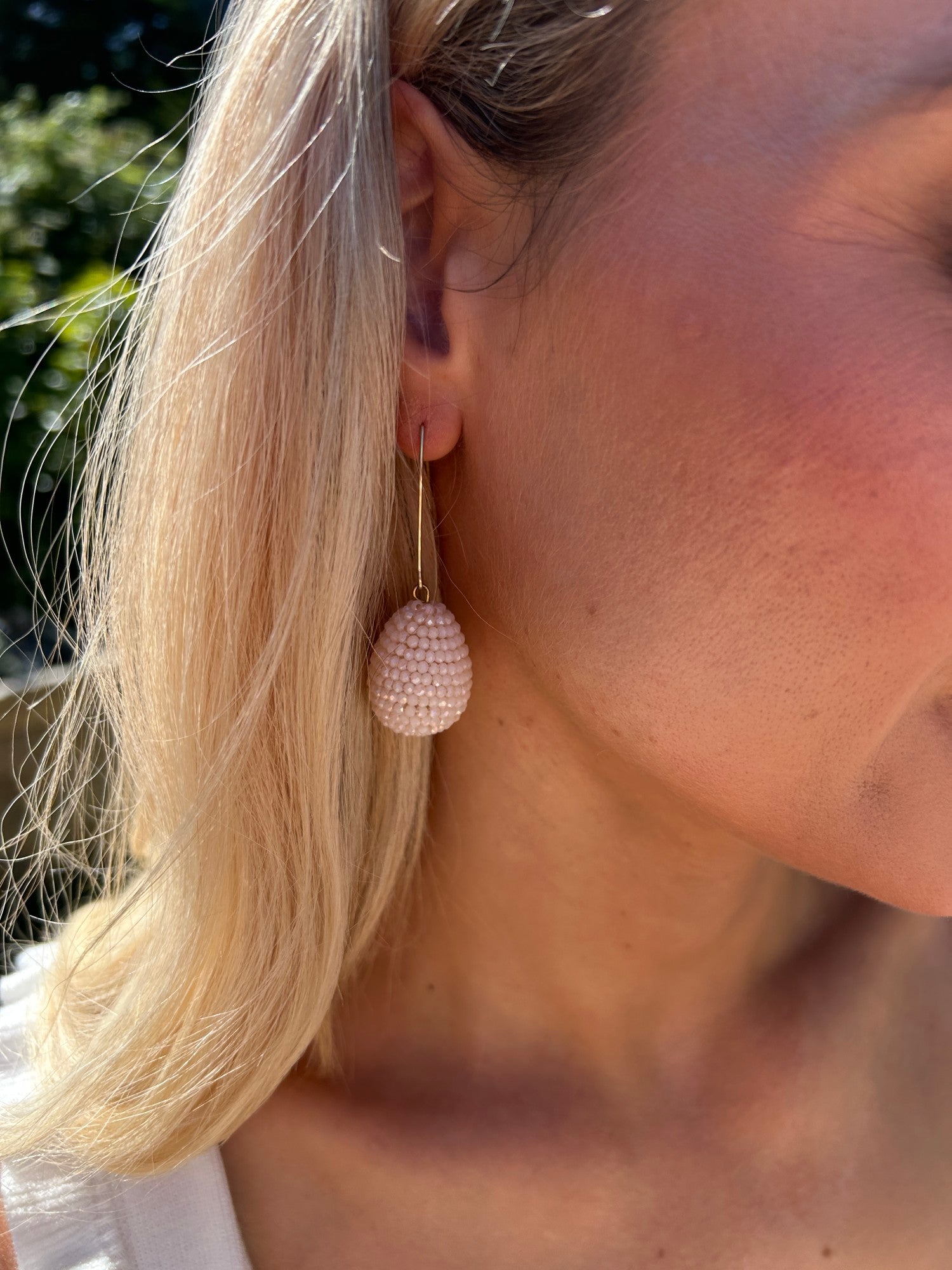 Ola Drop Earring Beige