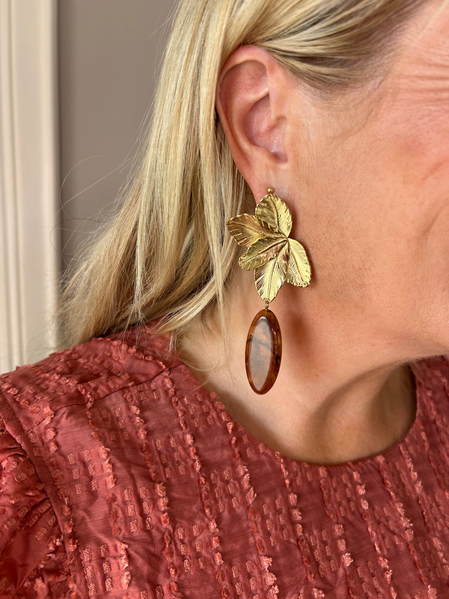 Isa Earring Brown