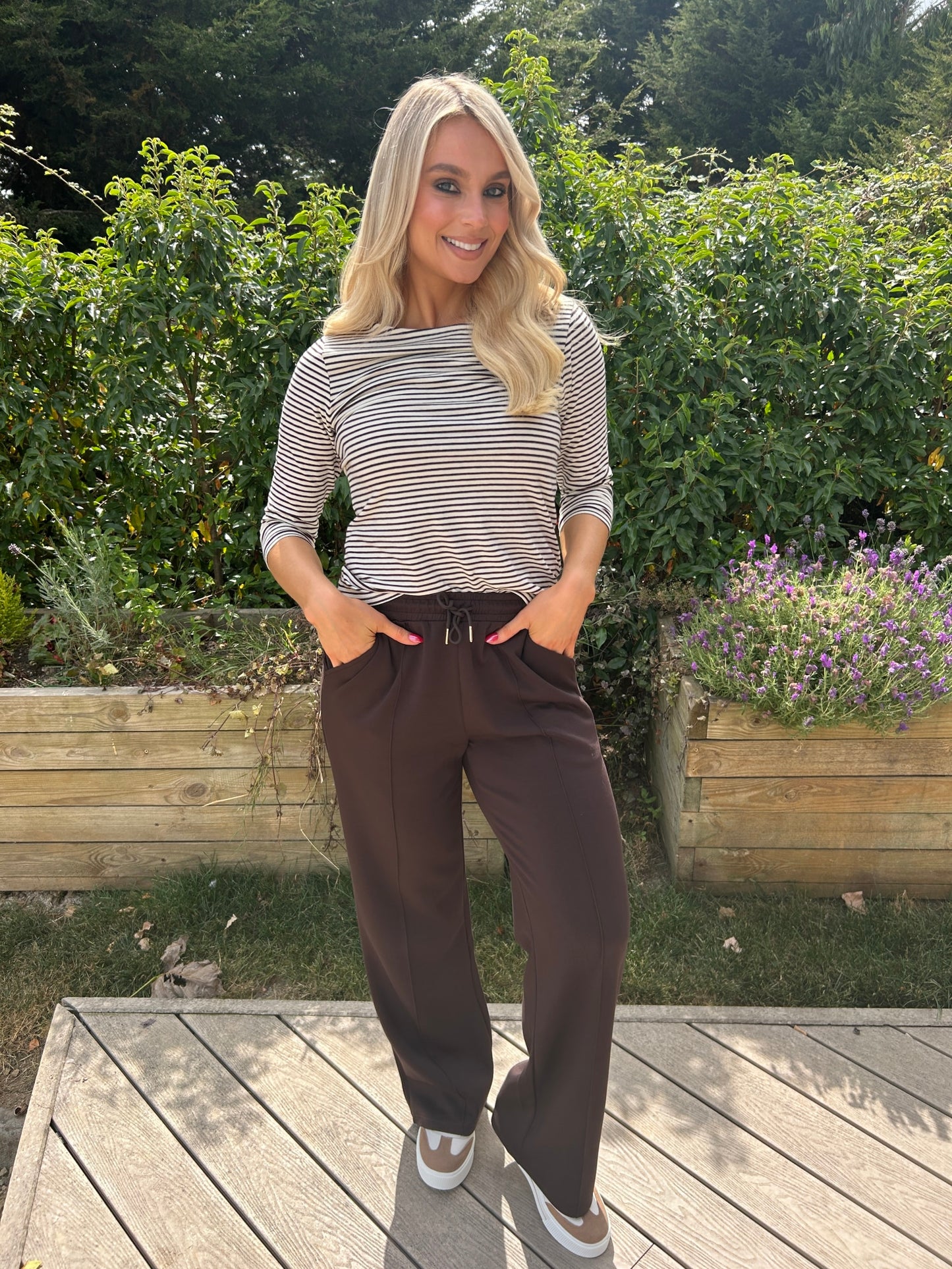 Paloma Stripe Tee Chocolate - Image 3