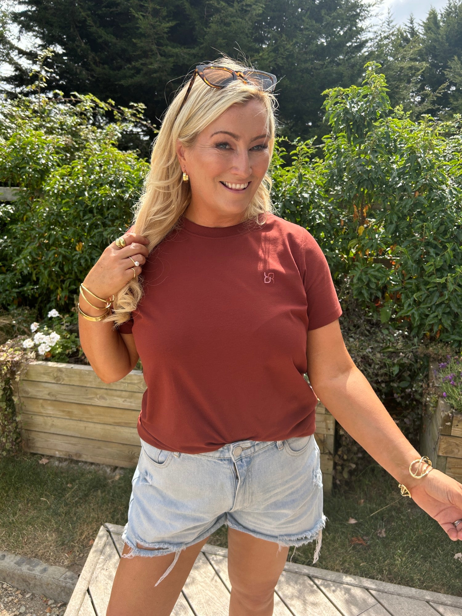 Faye Tee Sienna - Image 1